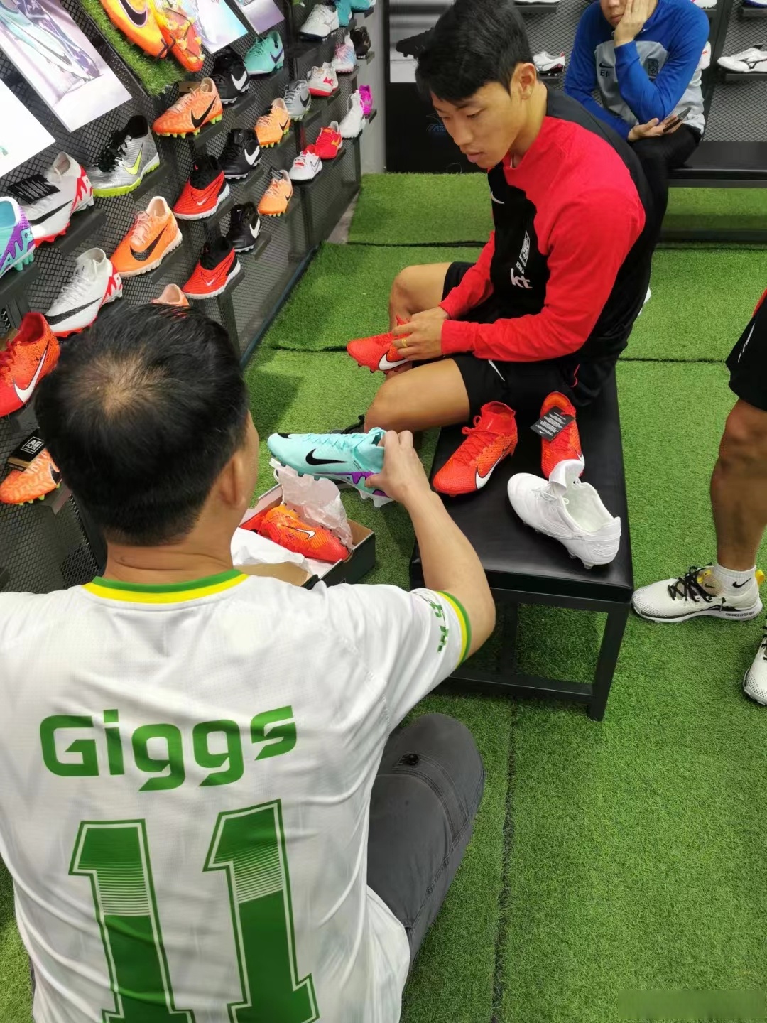 关于出色防守引爆全场！，莱万多夫斯基意外战胜中国队比赛高潮迭起的信息